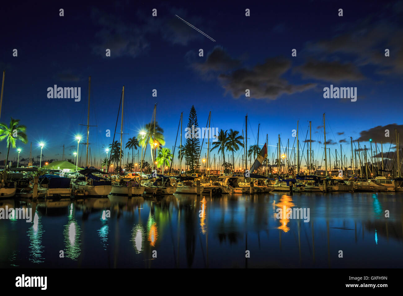Porto di Honolulu di notte Foto Stock