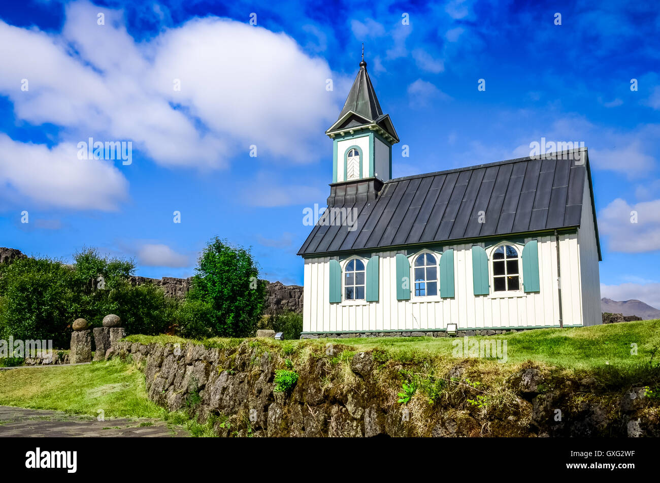 Piccola vecchia chiesa Pingvallkirkja a Thingvellir, Islanda Foto Stock