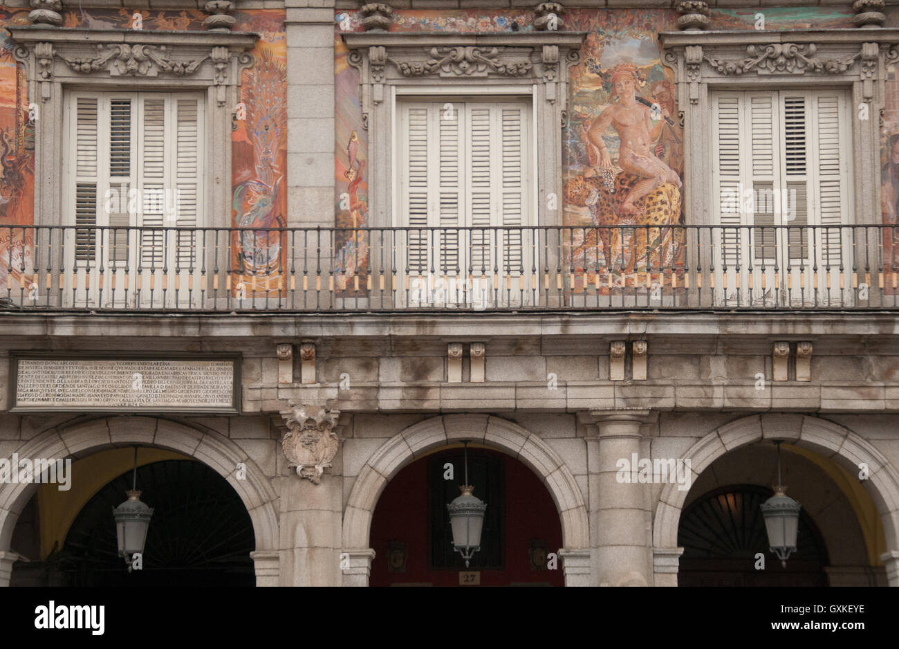 Dettagli architettonici da Plaza Mayor piazza del mercato di Madrid in Spagna Foto Stock