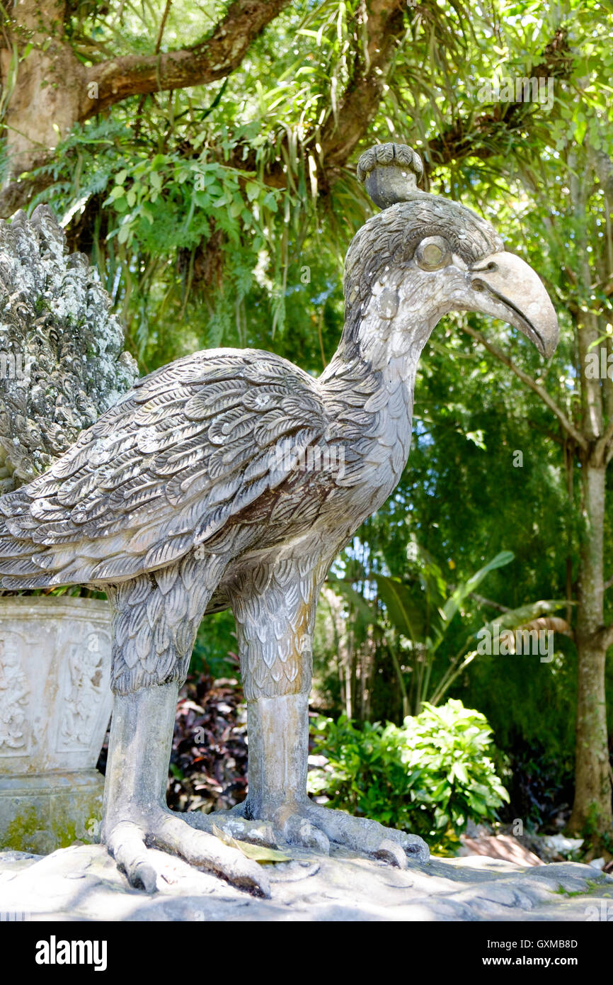 La scultura in pietra a Tirta Gangga acqua Palace Bali Indonesia Foto Stock