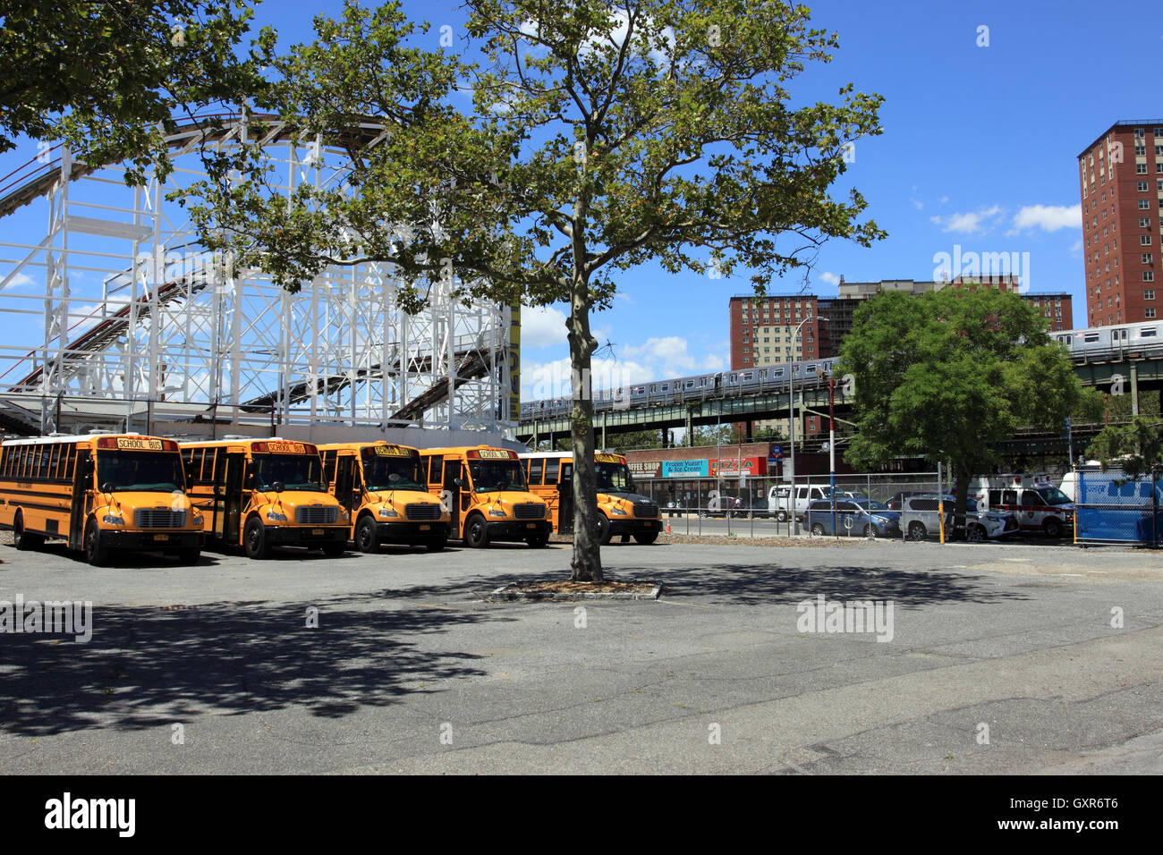 Le famose Montagne russe Ciclone Coney Island Brooklyn New York City Foto Stock