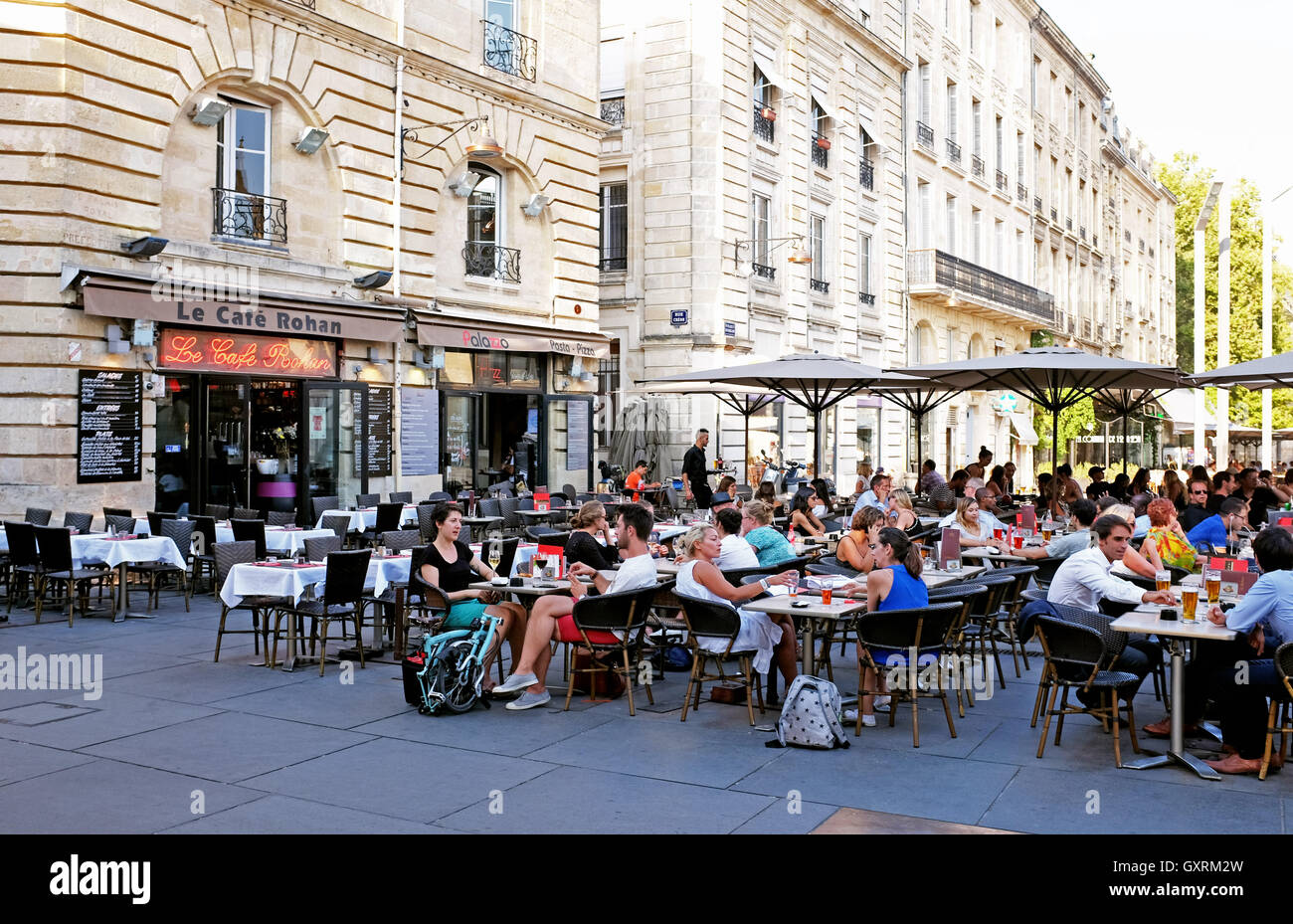 Le Cafe Rohan Bordeaux in una città portuale sul fiume Garonna, nel dipartimento Gironde nel sud-ovest della Francia Foto Stock