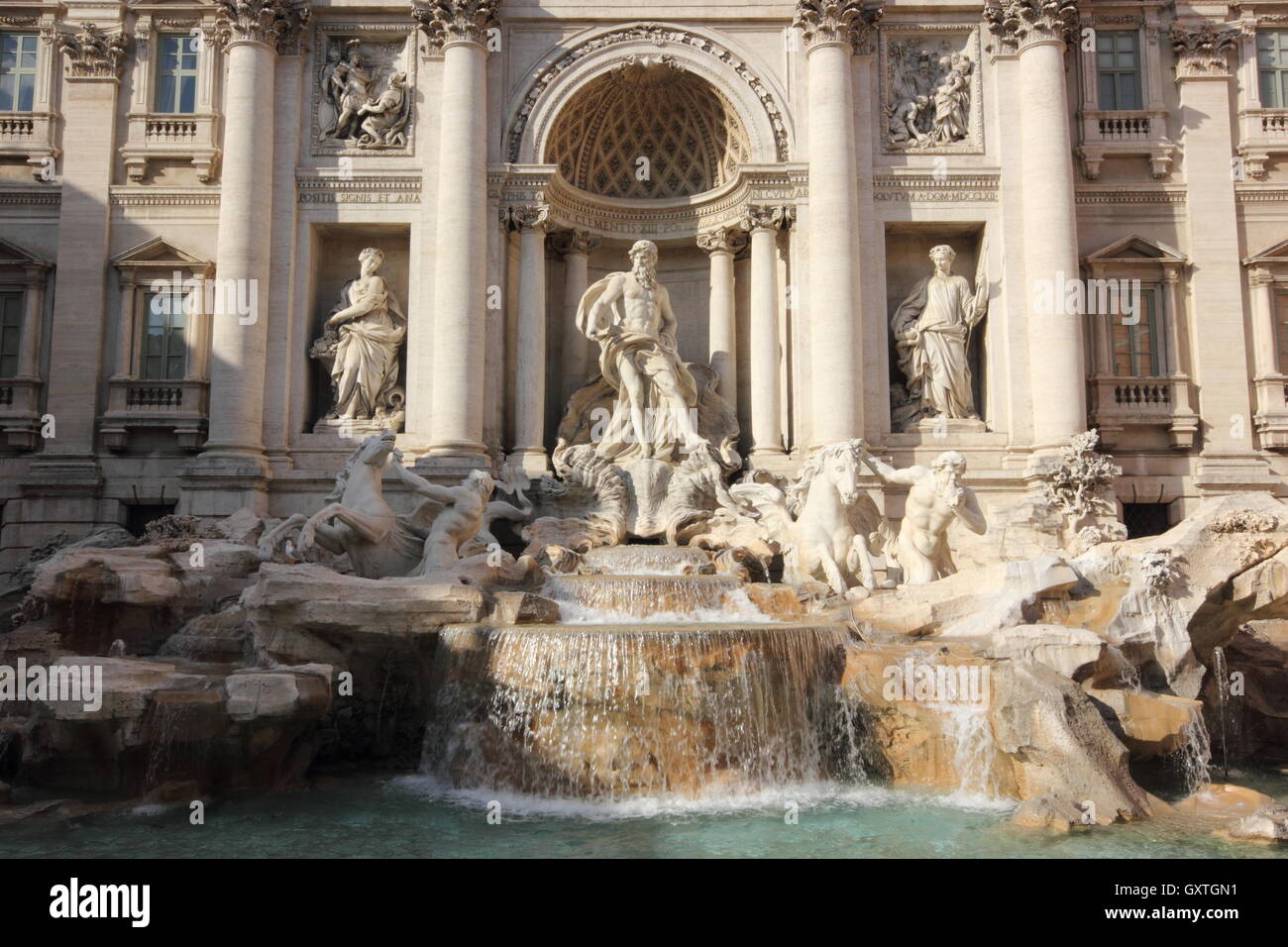 La bella e famosa Fontana di Trevi, Roma, Italia Foto Stock