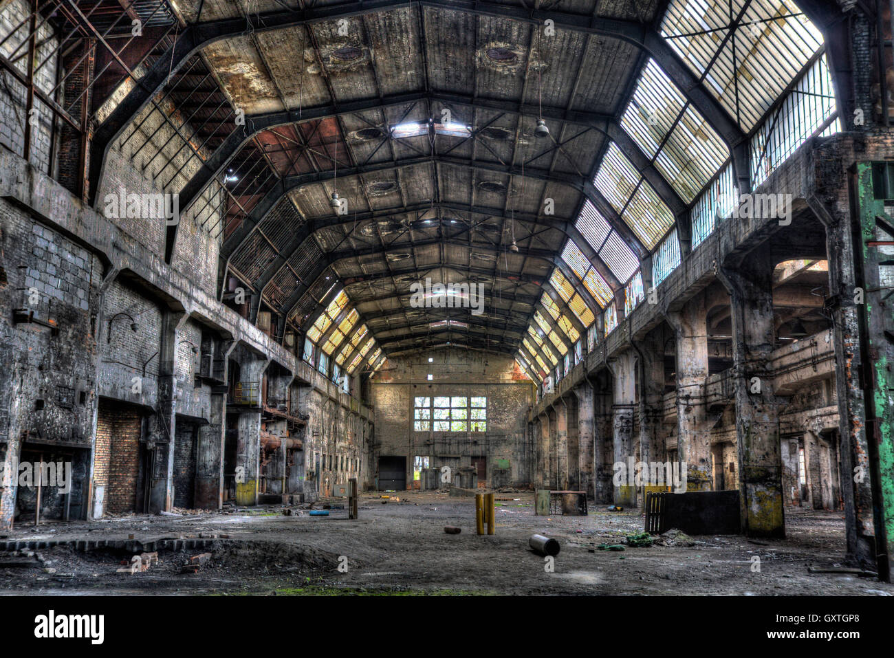 Vecchia fabbrica hall, HDR immagini brillanti Foto Stock