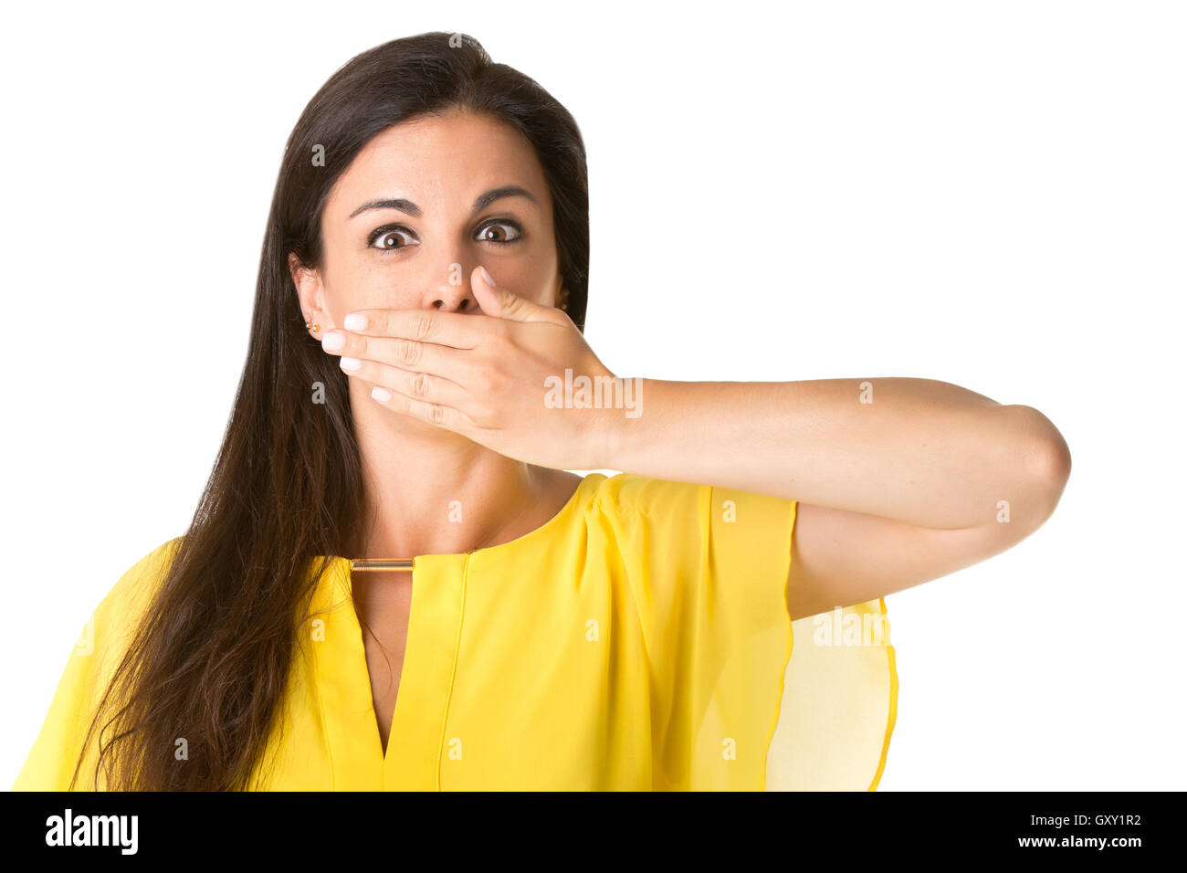 Copertura femmina la bocca con la mano, isolato in bianco Foto Stock