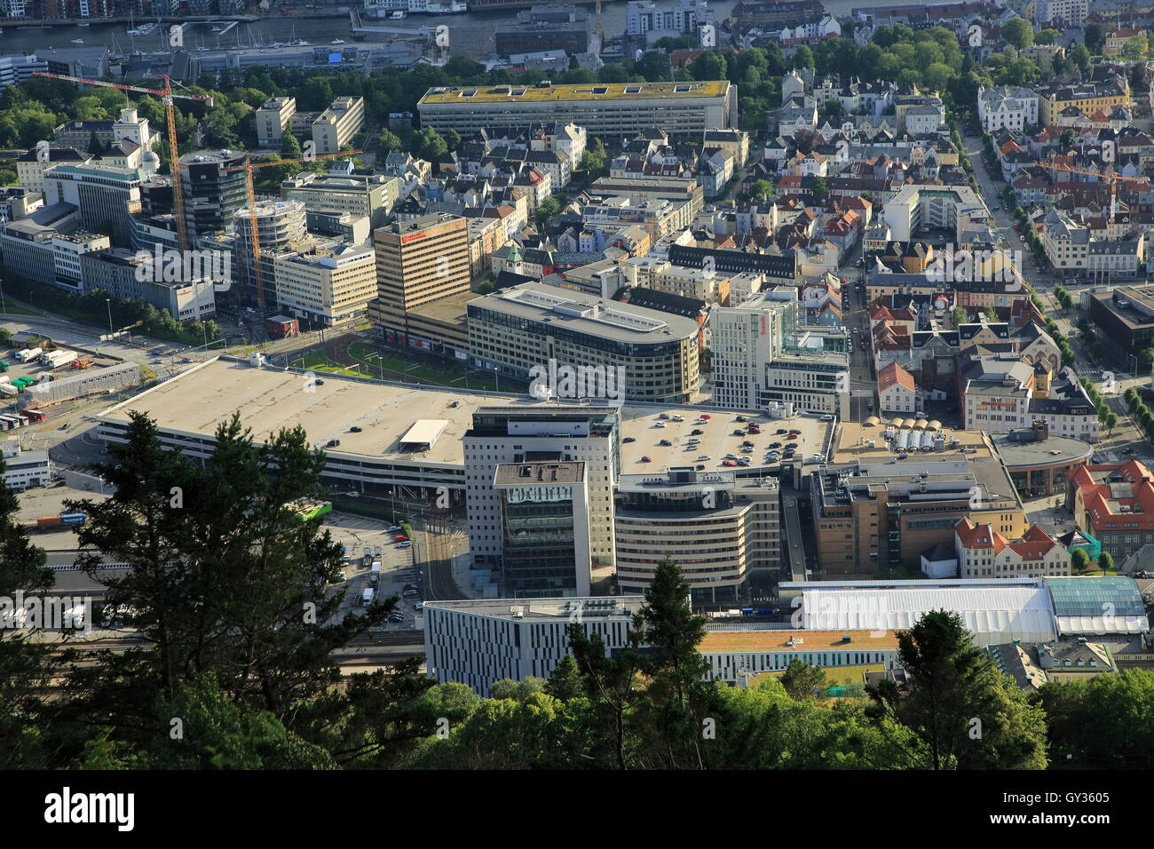 Vista sul centro della città di Bergen dal Monte Floyen, Norvegia Foto Stock