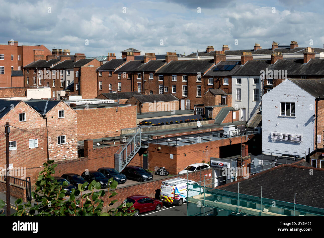 Il centro città tra Bedford Street e la parata, Leamington Spa Warwickshire, Inghilterra, Regno Unito Foto Stock