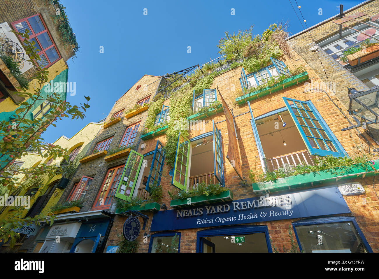 Neil's Yard, a Londra. Il Covent Garden. Londra in estate. Nascosti di Londra Foto Stock