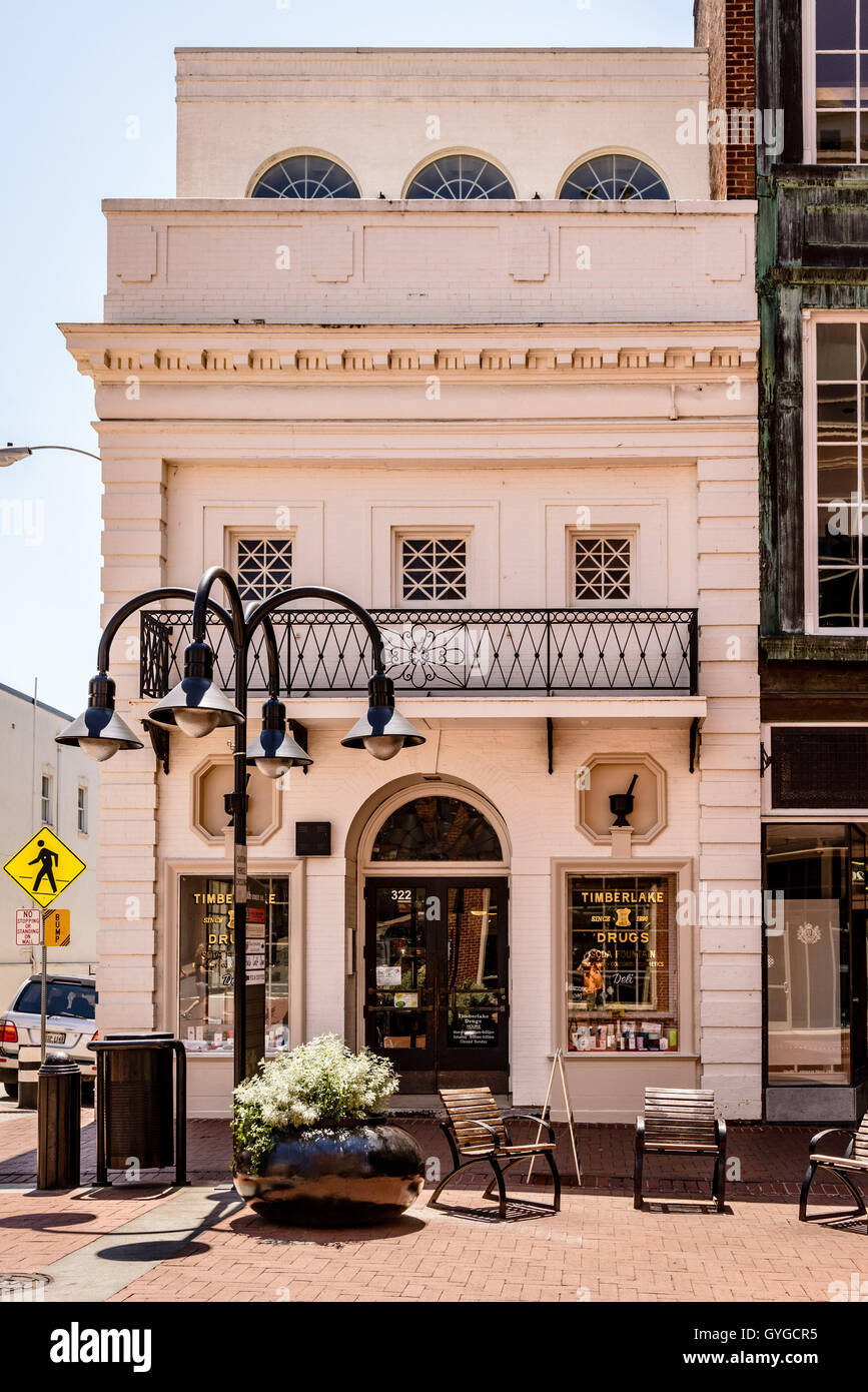 Timberlake farmaci, storica pedonale Downtown Mall, East Main Street, Charlottesville, Virginia Foto Stock