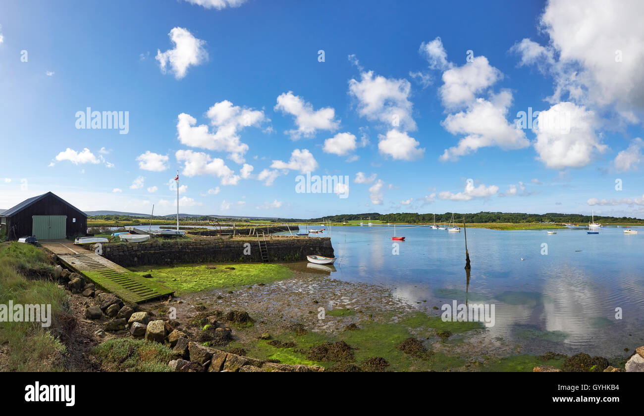 Wootton creek Isle of Wight tidal creek nel Solent panorama Foto Stock
