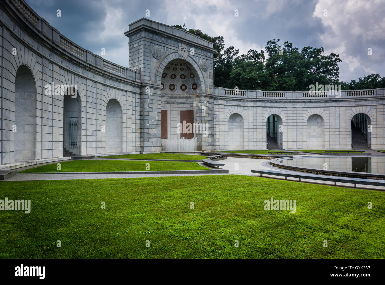 Le donne di servizio militare per l'America Memorial, presso il Cimitero Nazionale di Arlington, in Arlington, Virginia. Foto Stock