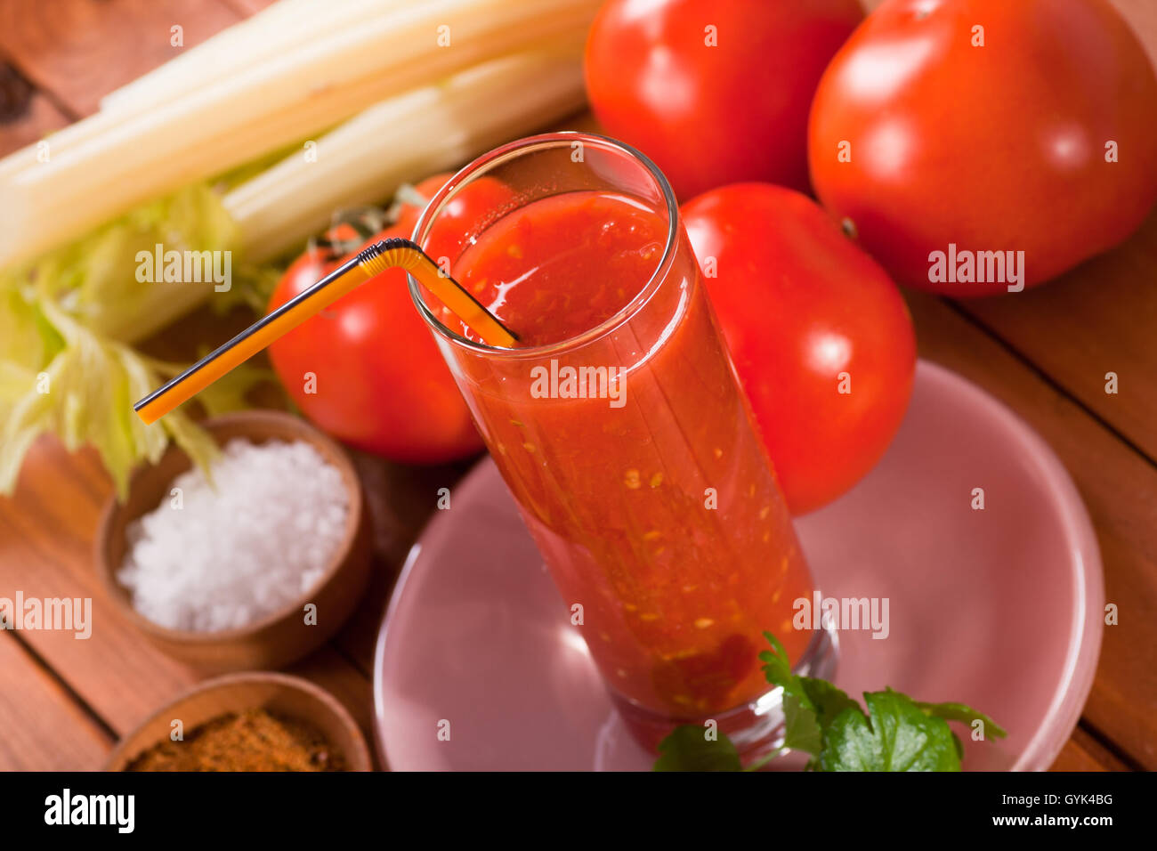 I succhi di pomodoro con sedano still-life Foto Stock