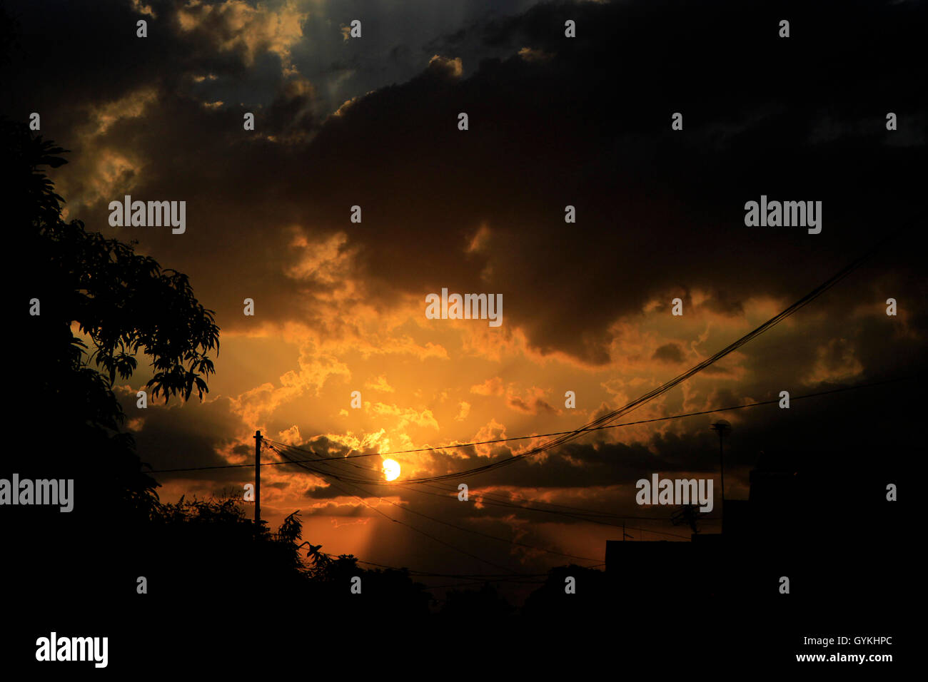 Il cielo è una parte naturale di questa incredibile Foto Stock