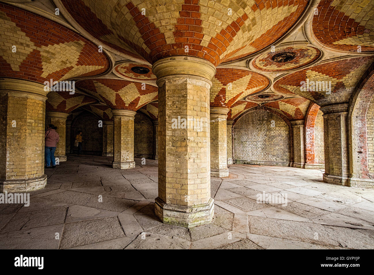 Vittoriano ristrutturato Palazzo di Cristallo alla metropolitana con colonne e soffitto durante una Londra Open House giorno Foto Stock