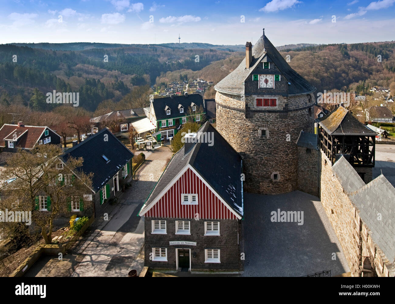 Batteria torre del castello di Burg, in Germania, in Renania settentrionale-Vestfalia, Bergisches Land, Solingen Foto Stock