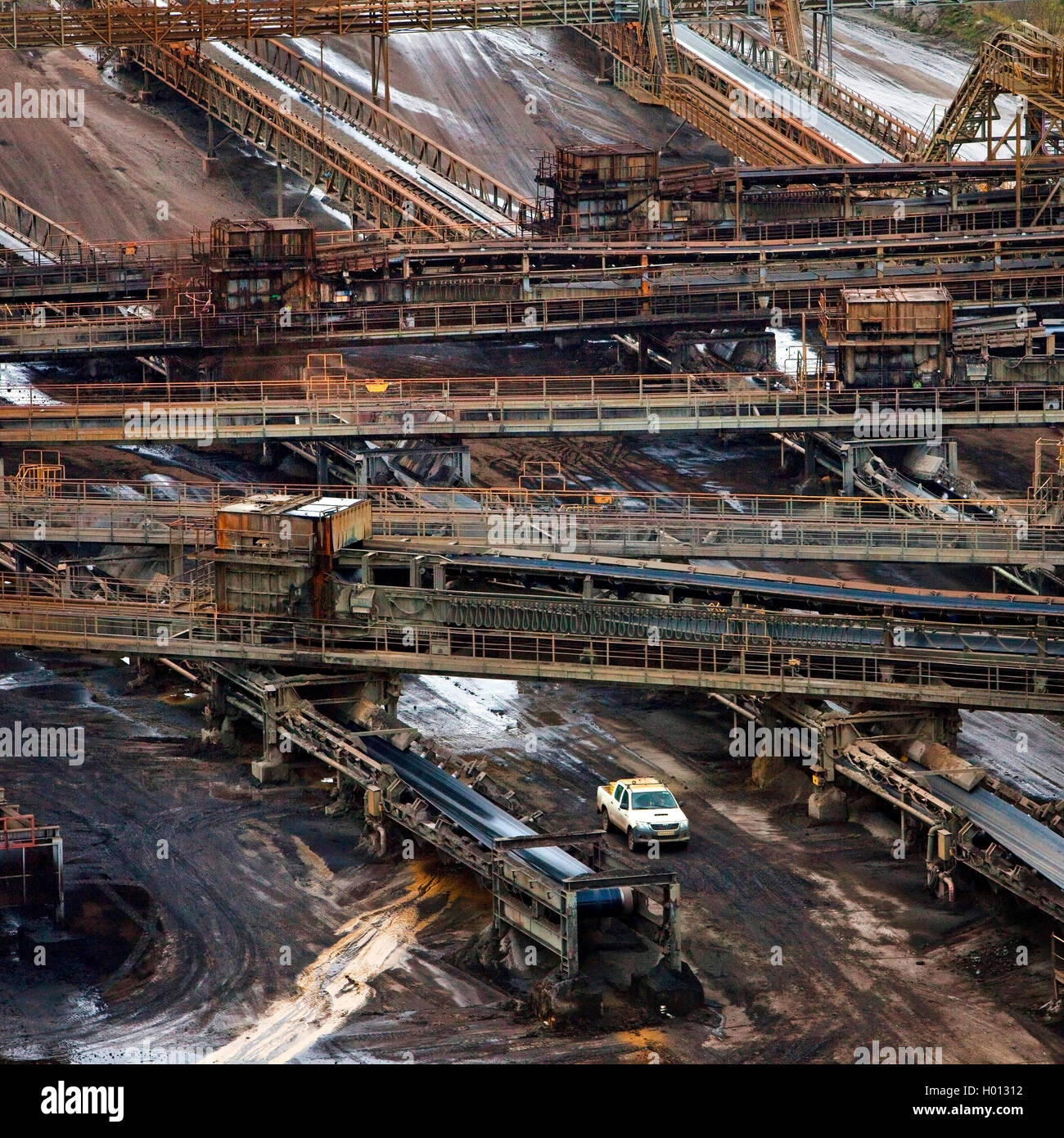 Carbone marrone miniere di superficie Inden con il sistema di trasporto, in Germania, in Renania settentrionale-Vestfalia, Inden Foto Stock