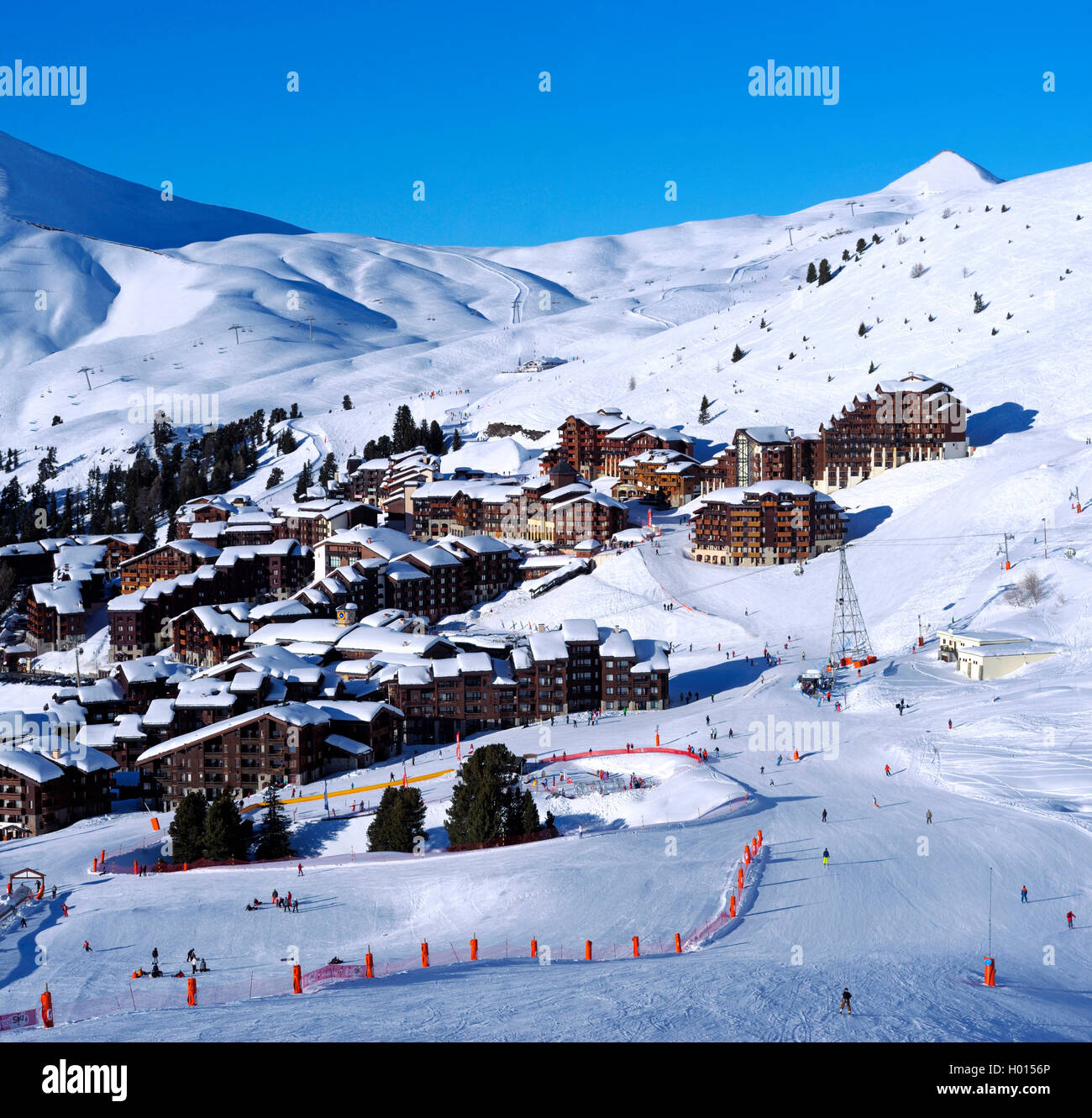 Vista in località sciistica di La Plagne, Francia, Savoie, La Plagne Foto Stock