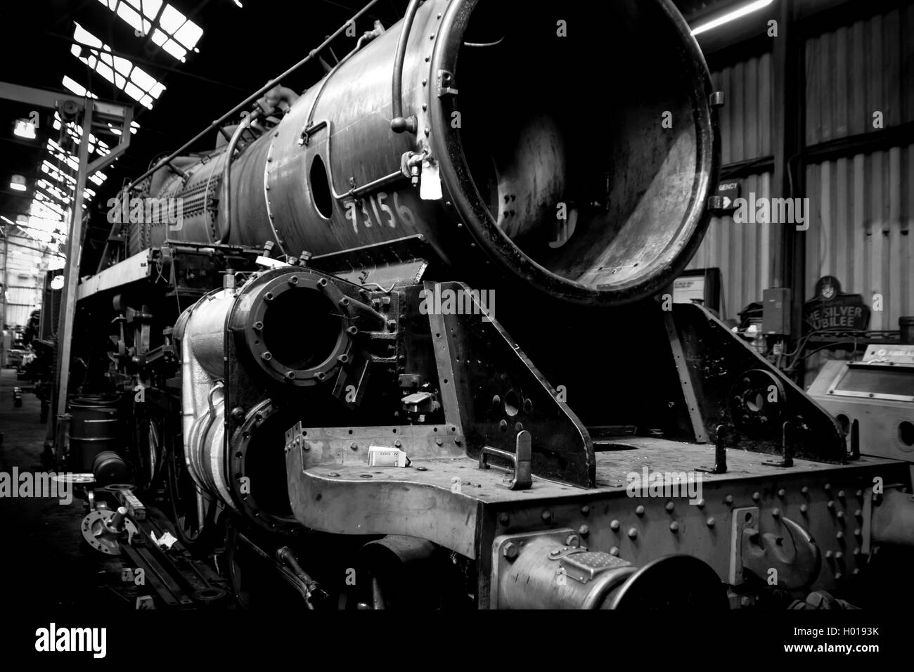 Locomotiva a vapore nel capannone del motore Foto Stock