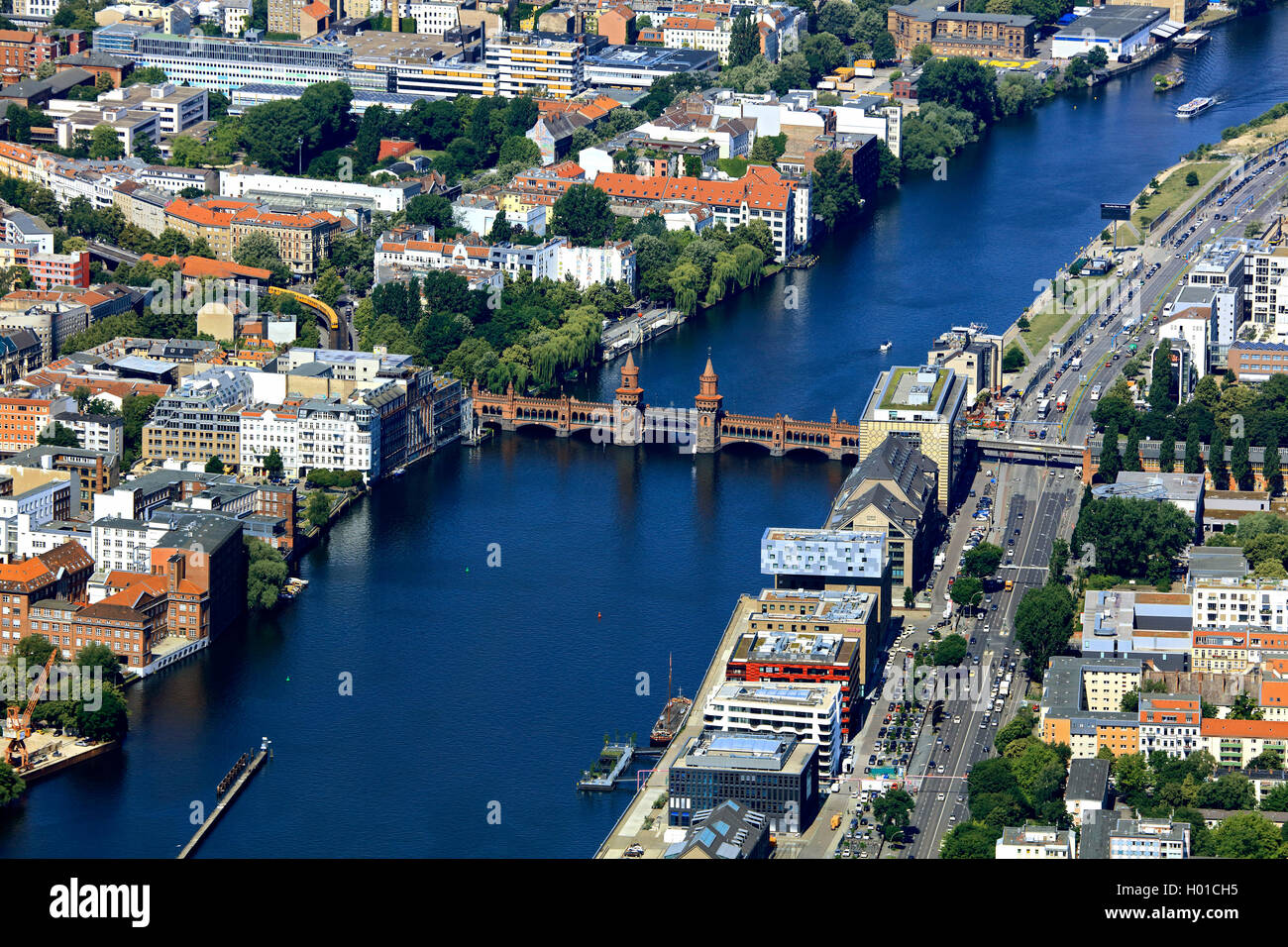 Oberbaum ponte sul fiume Spree, 20.06.2016, vista aerea, Germania Berlino Foto Stock