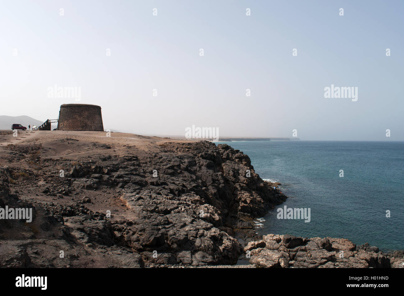 Fuerteventura Isole Canarie Nord Africa: vista di El Tostón Castello, una torre di avvistamento costruita per la difesa nel XVIII secolo nei pressi del porto di El Cotillo Foto Stock