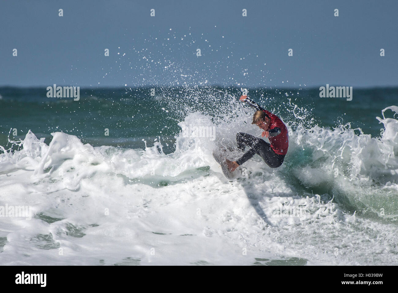 Il Surfing GB Inter-Clubs Surf concorrenza a Fistral in Newquay Foto Stock