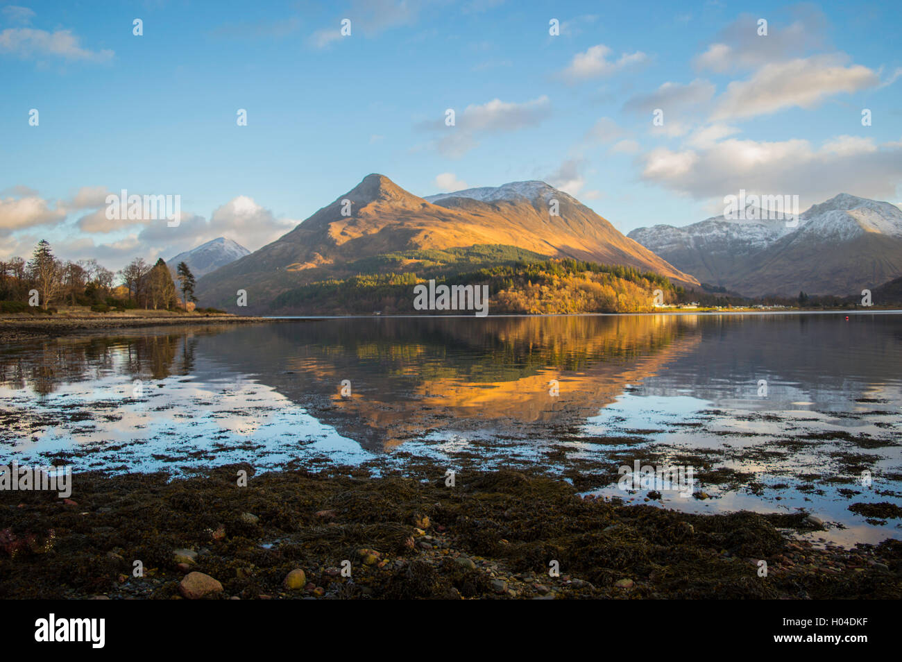 Guardando sul Loch Leven al pap di Glencoe Foto Stock