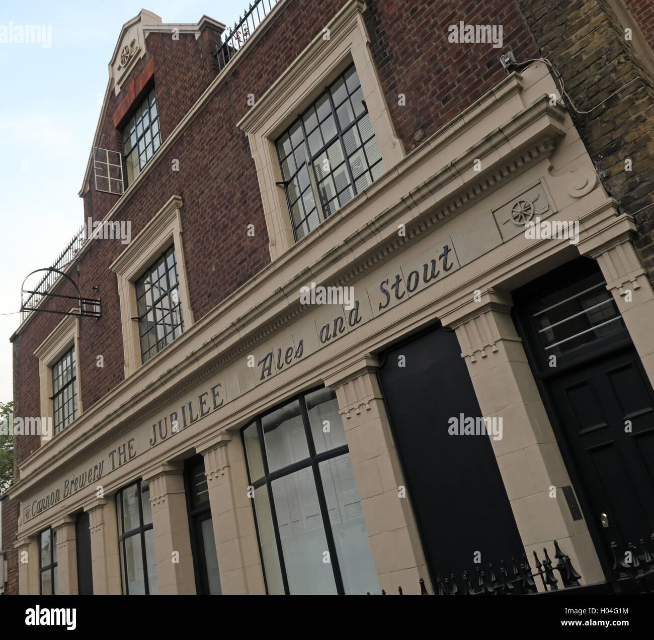 Il Giubileo Pub, Ales & Stout edificio, Somers Town, Euston,Camden, Londra Foto Stock