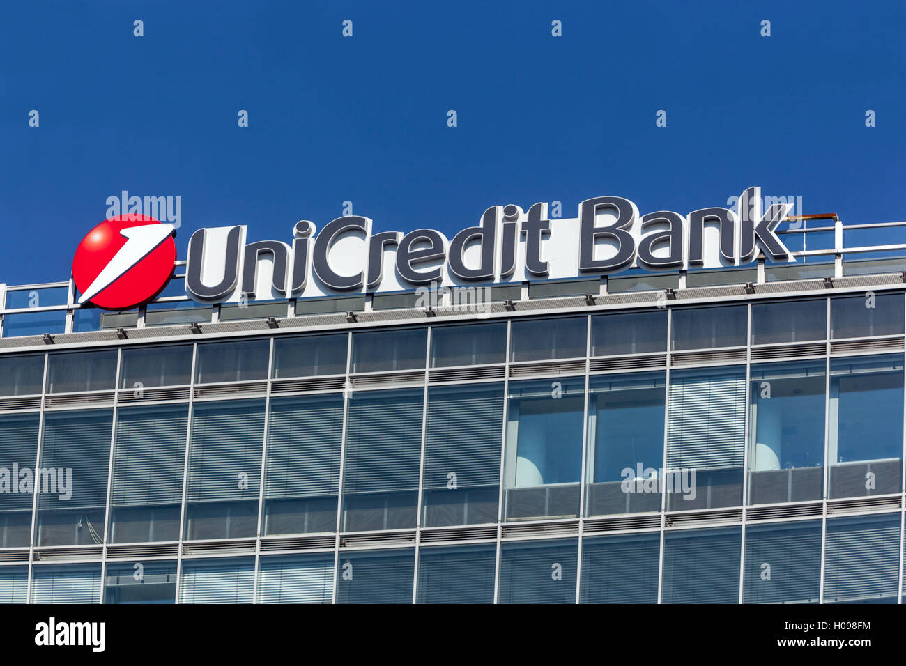 UniCredit Bank è segno di logo, Bratislava, Slovacchia Foto Stock