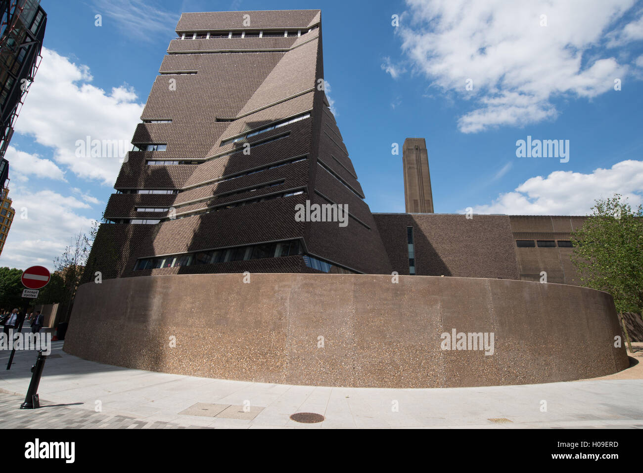 La nuova Tate Modern allegato, progettato da Herzog e de Meuron, Southwark, London, SE1, England, Regno Unito, Europa Foto Stock