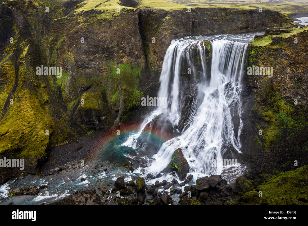 Cascata Fagrifoss sulle pendici della Laki cratere, Lakagigar, regione delle Highlands, Islanda, regioni polari Foto Stock