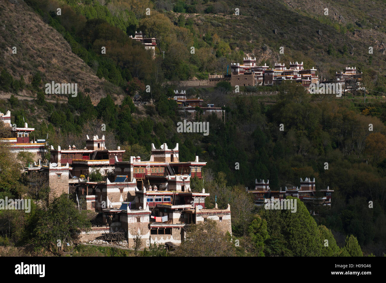 Un remoto villaggio tibetano chiamato Jiaju Zangzhai, nella provincia di Sichuan, in Cina, Asia Foto Stock