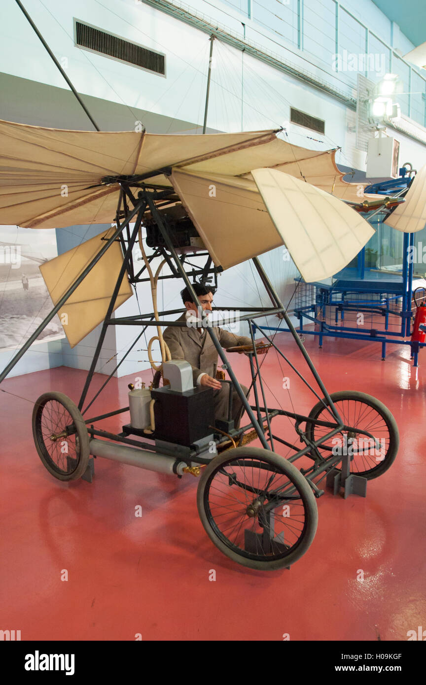 Francia, Seine-Saint-Denis (93), aeroporto Paris le Bourget, museo dell'Air de l'espace, prima sala storica degli aerei, Airplane Vuia (1906) Foto Stock