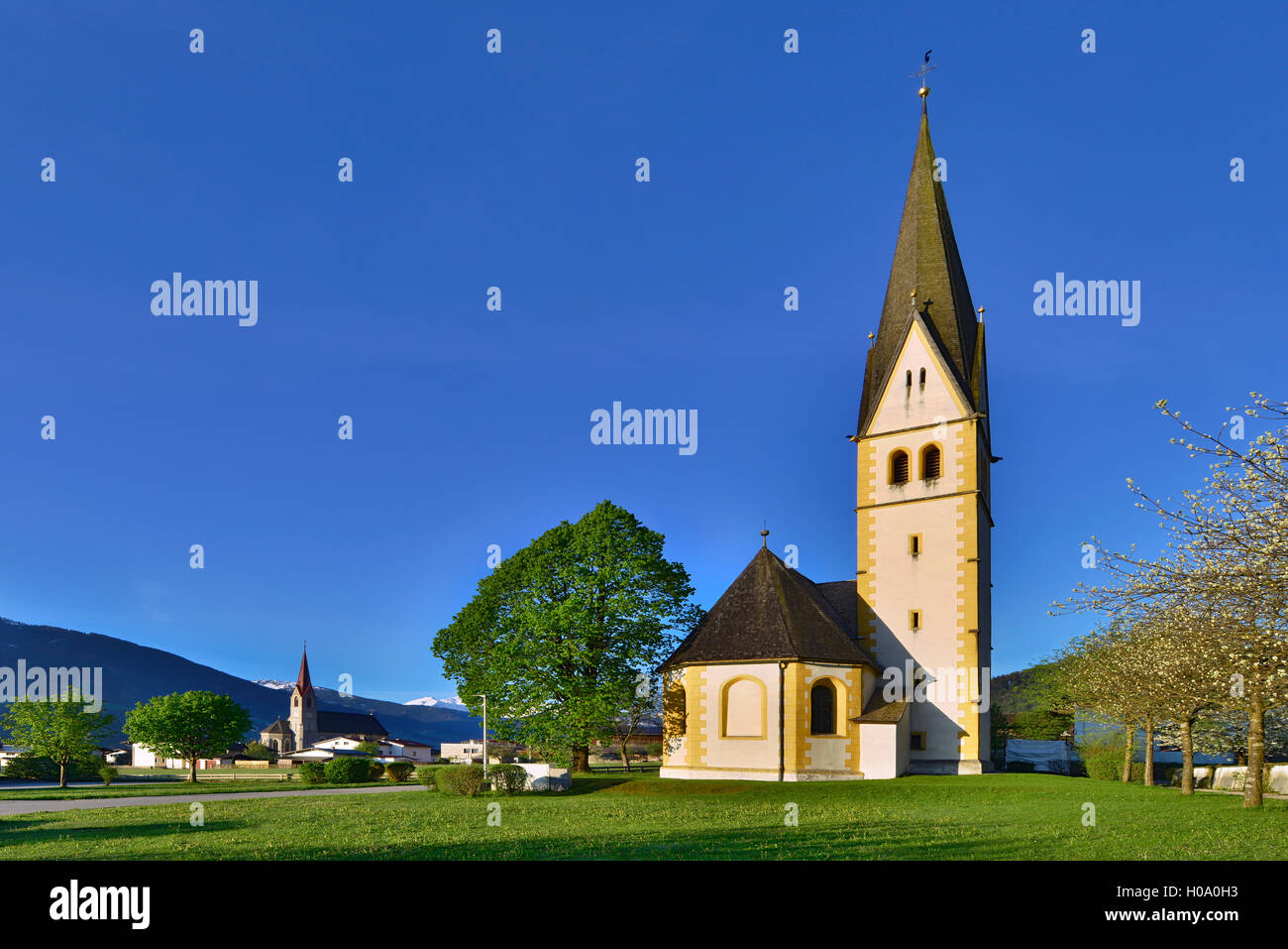 Chiesa Laurentiuskirche, Stans, Tirolo, Austria Foto Stock
