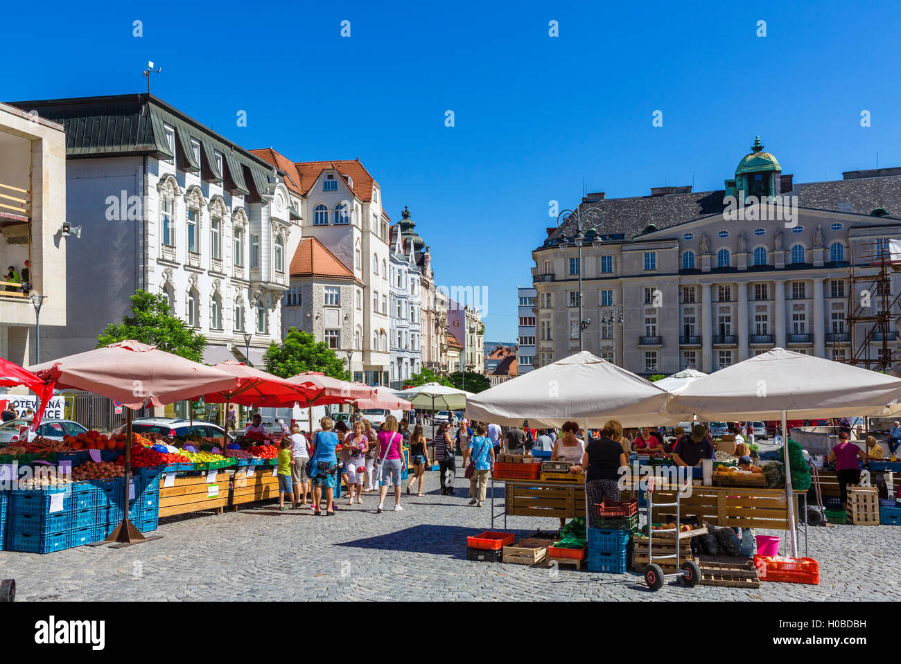 Brno, Repubblica Ceca. Zelný trh (mercato ortofrutticolo o cavolo mercato), una piazza nel centro della città vecchia, Brno, Moravia Repubblica Ceca Foto Stock