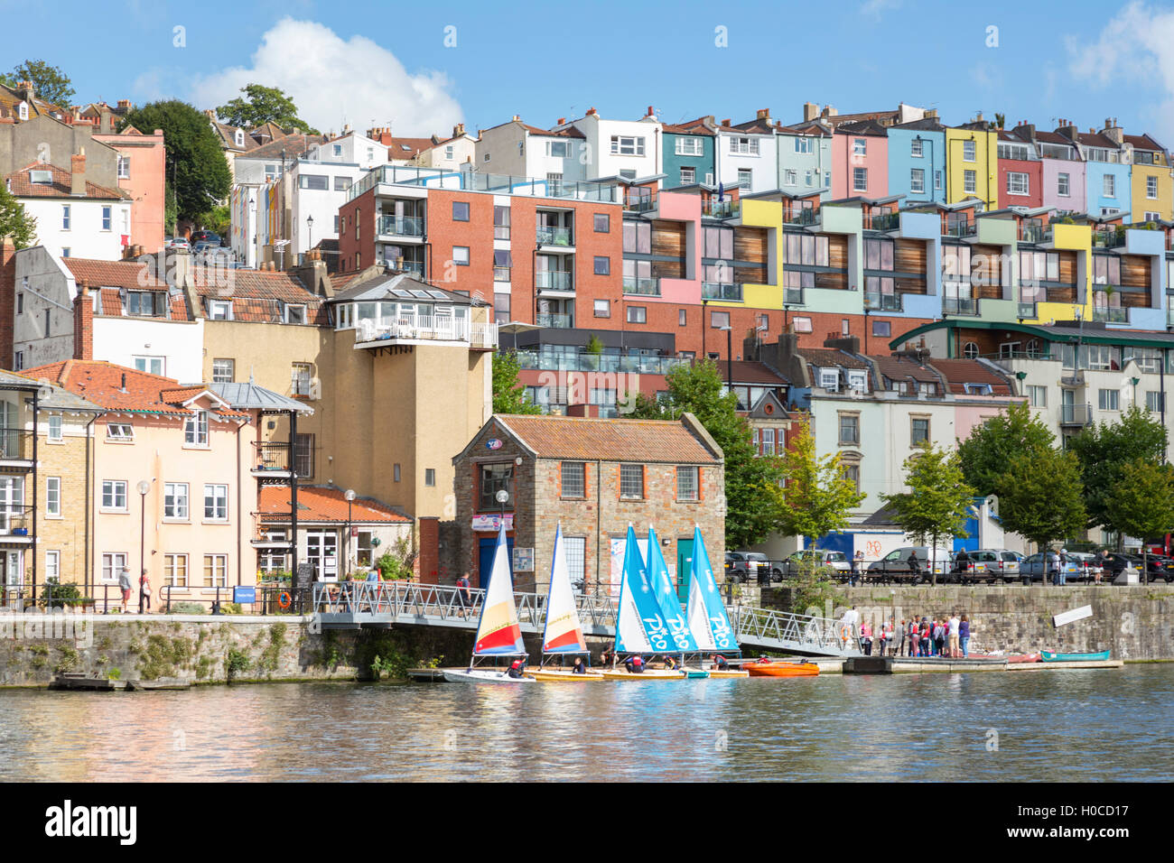 Colorata vela leggera in Bristol Floating Harbour, Bristol, Avon, England, Regno Unito Foto Stock