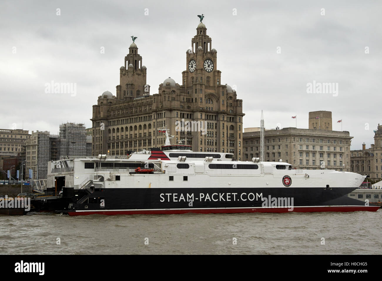 HSC catamarano manannan traghetto per auto Isle of Man steam packet company Liverpool Merseyside Regno Unito Foto Stock