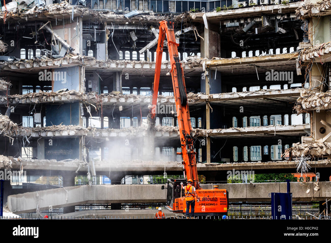 Demolizione in corso Reading Berkshire REGNO UNITO Foto Stock