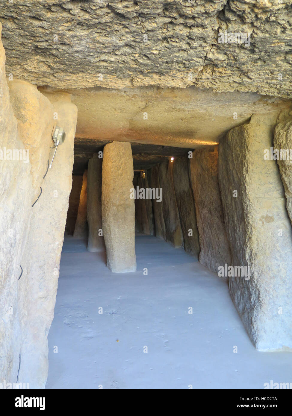 Ingresso alla antica Dolmen sepoltura camera vicino a Antequera, Andalusia Foto Stock