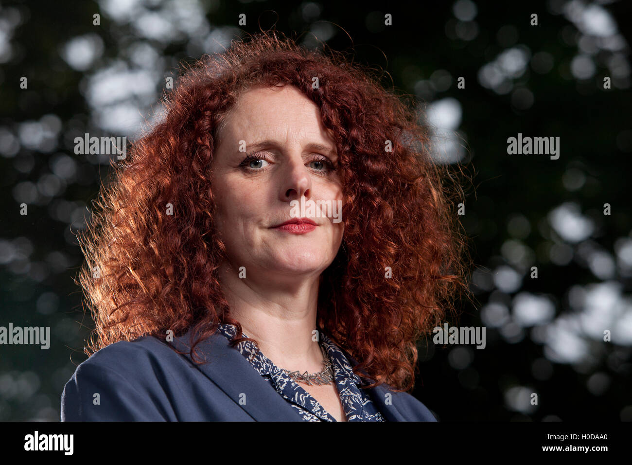 Maggie O'Farrell, il nordirlandese autore di narrativa contemporanea, all'Edinburgh International Book Festival. Edimburgo, Scozia. Il 25 agosto 2016 Foto Stock