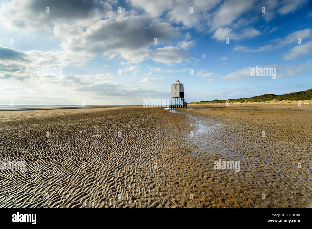Il basso faro sulla spiaggia a Burnham on sea in Somerset Foto Stock