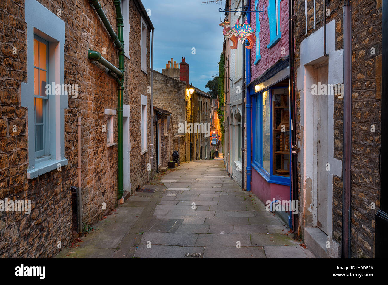Le ore notturne a Paul Street a Catherine Hill a Frome in Somerset Foto Stock