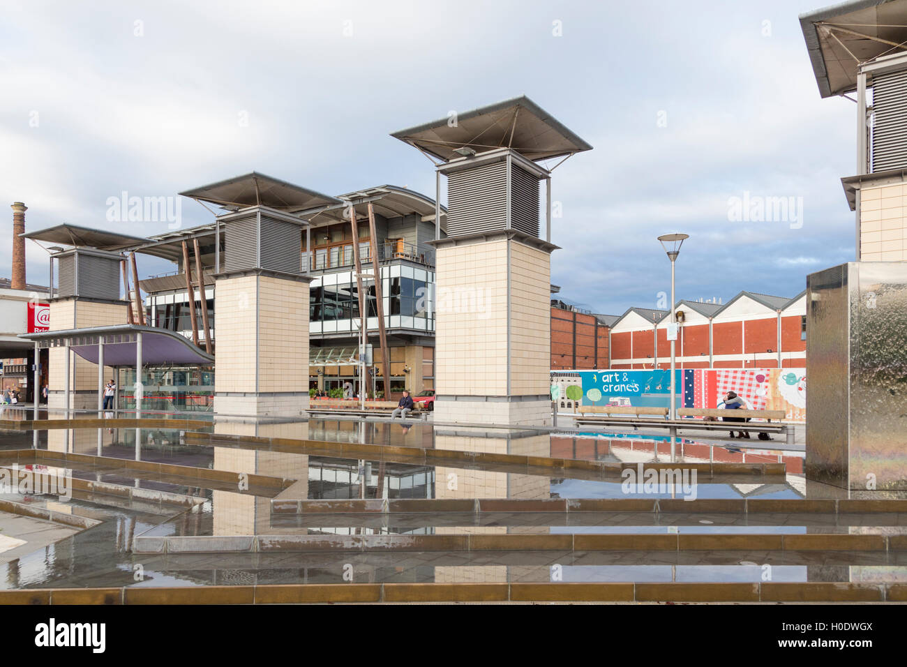Millennium Square, Bristol, Inghilterra, Regno Unito Foto Stock