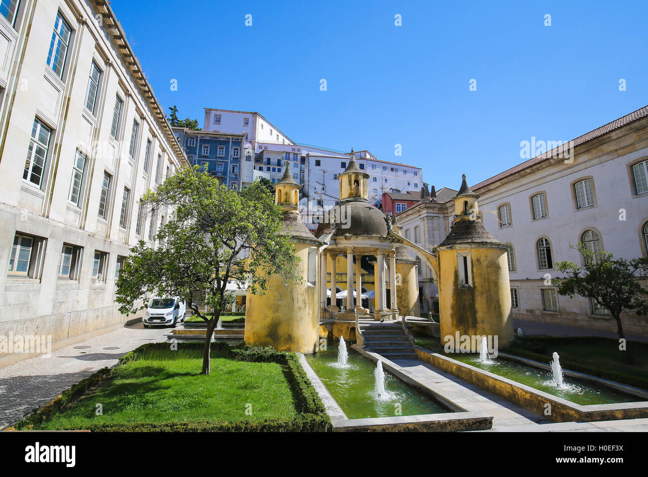 Jardim da Manga conosciuto anche come Manga chiostro, nel quartiere Santa Cruz di Coimbra, in Portogallo. Foto Stock