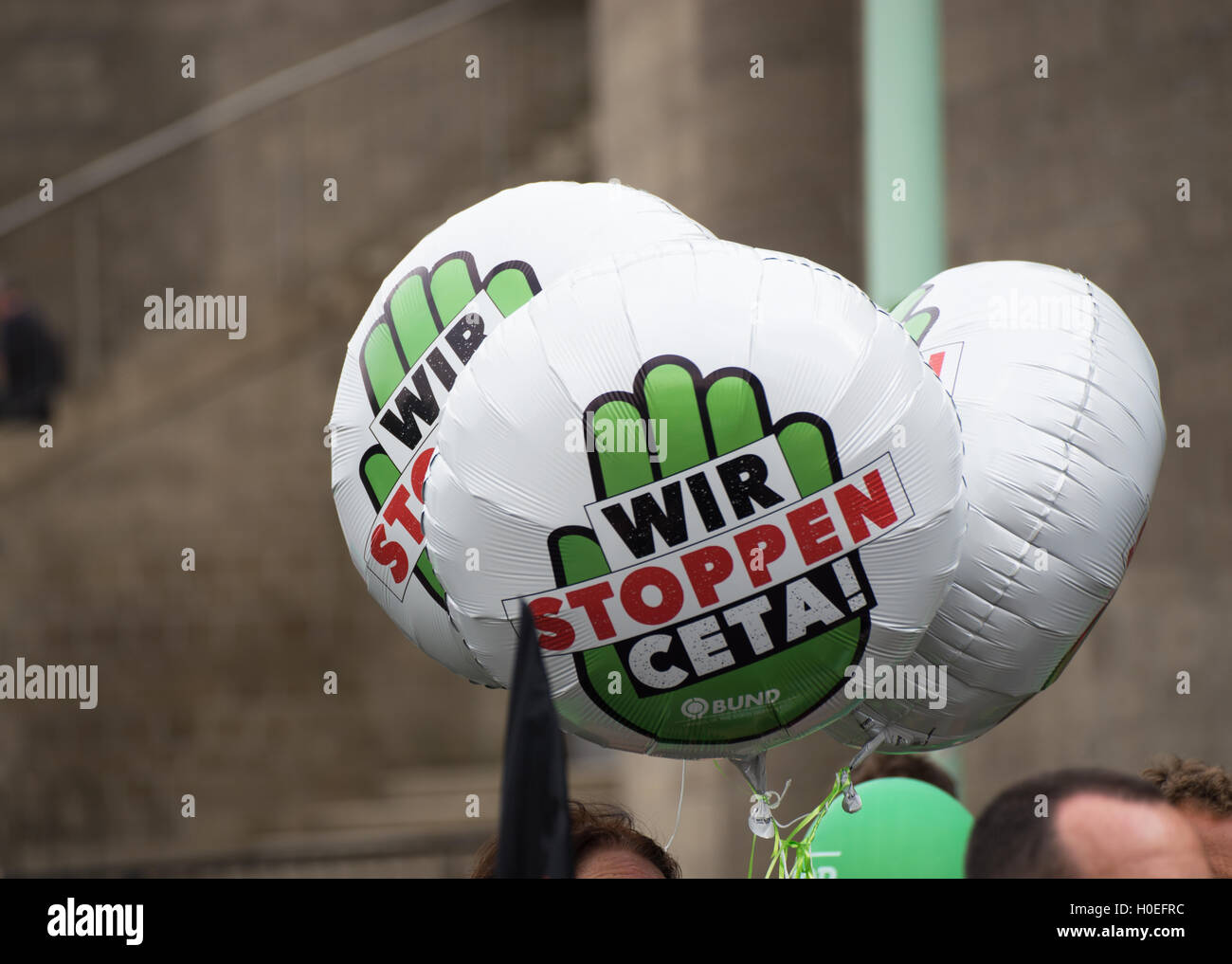 Rally contro TTIP, CETA e TISA a Colonia, Germania Foto Stock