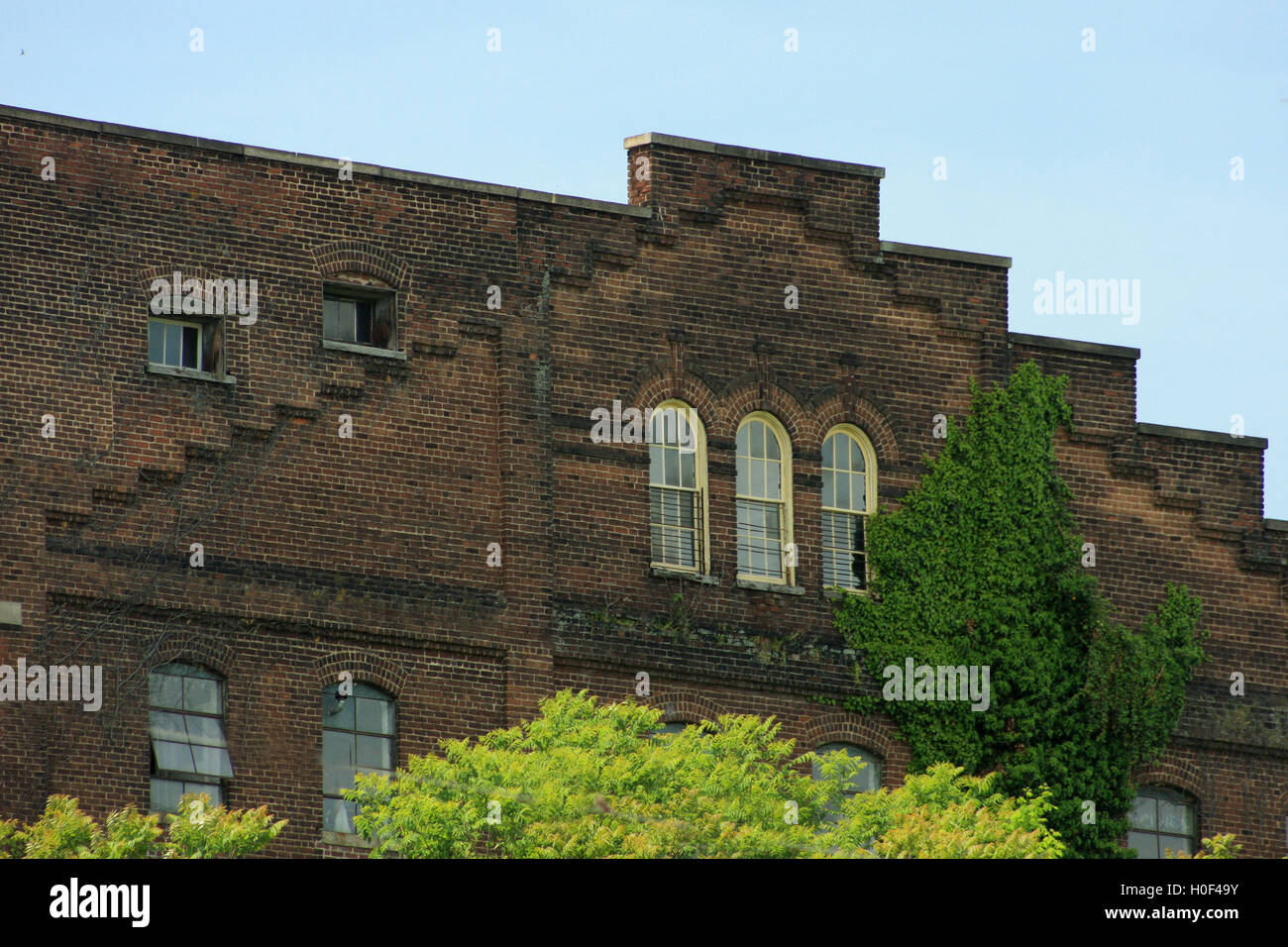 Lynchburg, Virginia, Stati Uniti. Dettaglio dei Lofts imperiali del tabacco, una volta Imperial Tobacco Company, costruito nel 1898. Foto Stock