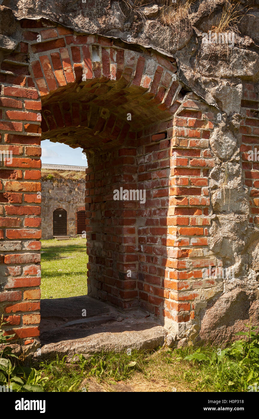 Immagine del mattone porta arco in rovina fort. Foto Stock