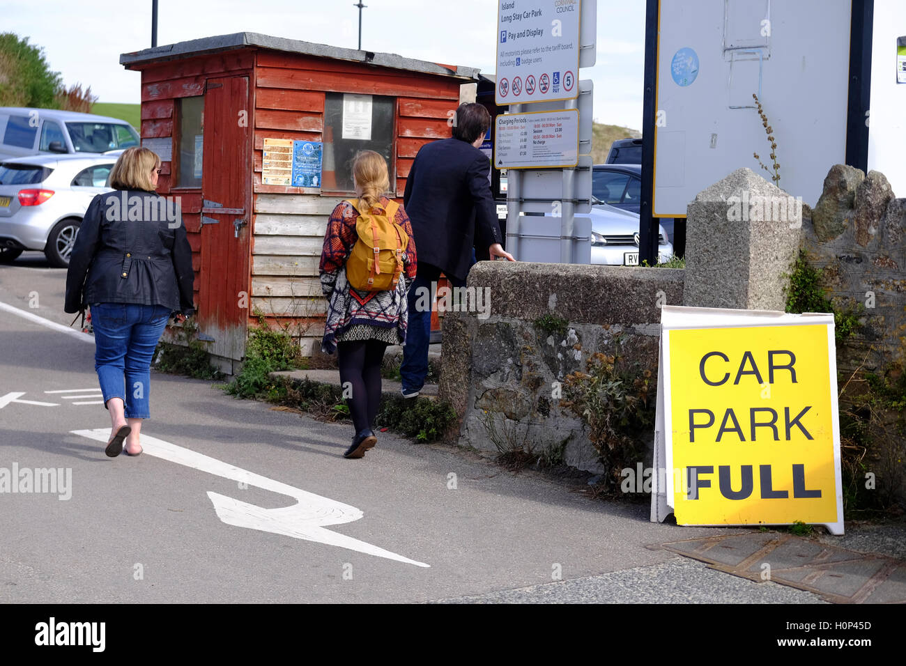 Parcheggio auto full sign in St ives cornwall Foto Stock