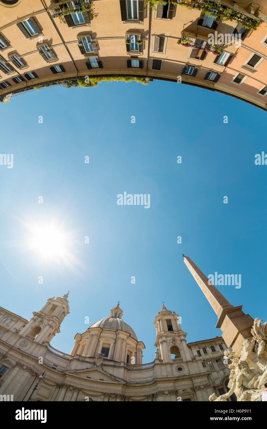 Una lente fish-eye la cattura di Piazza Navona, Roma, Italia Foto Stock