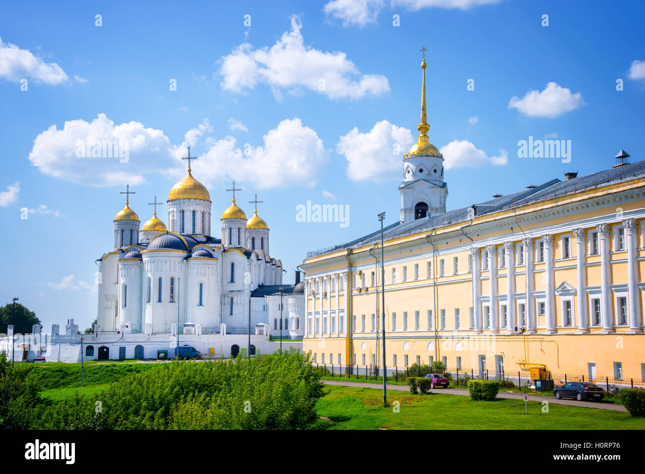 La cattedrale della Dormizione e la torre campanaria a Vladimir, Golden Ring, Russia Foto Stock
