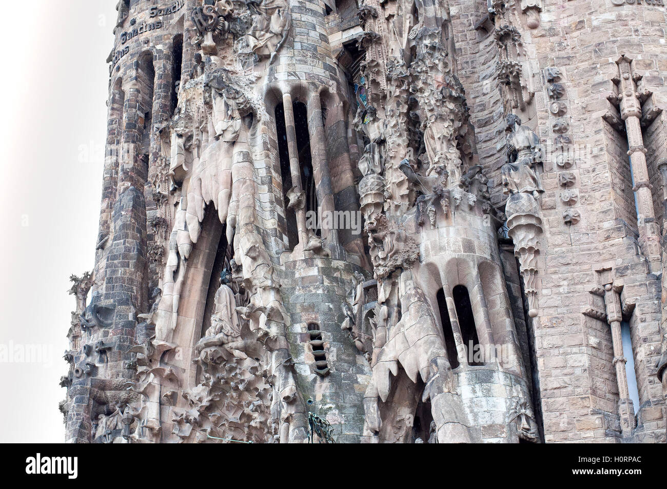 Barcellona, Spagna - 22 settembre 2014: vista in dettaglio della facciata della Sagrada Familia a Barcellona, Spagna. Foto Stock